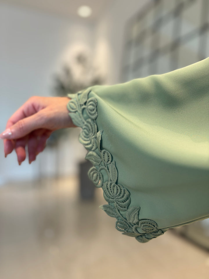 IHS6 ABAYA (Sage Green)