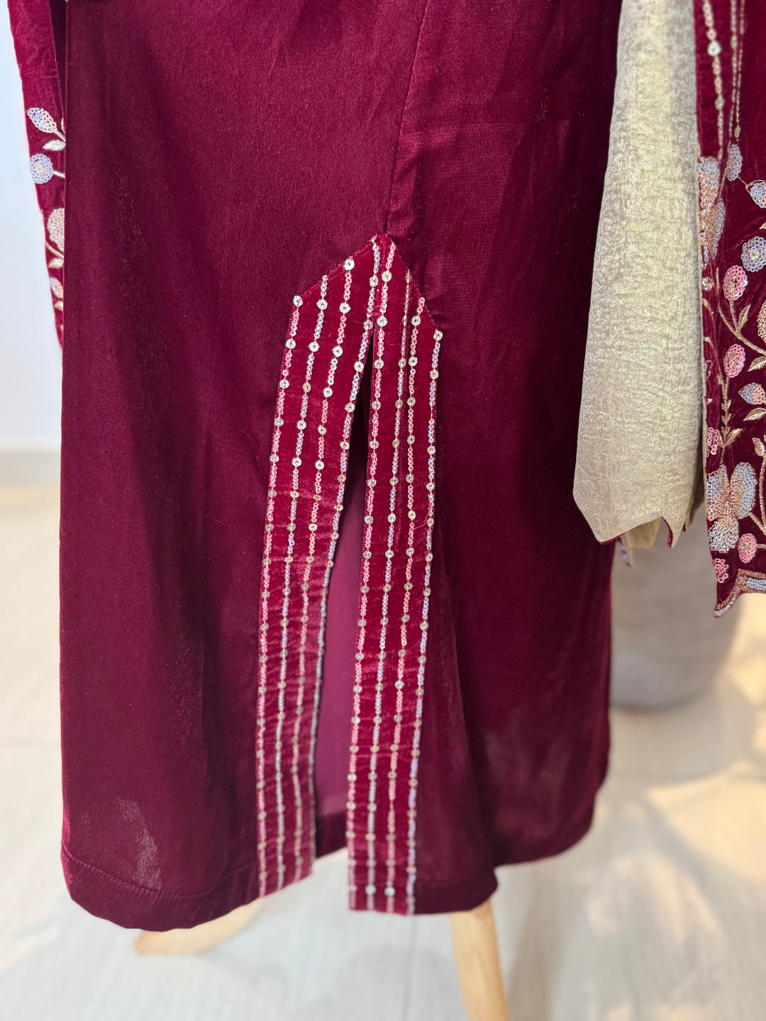 “AHLAM” VELVET DRESS