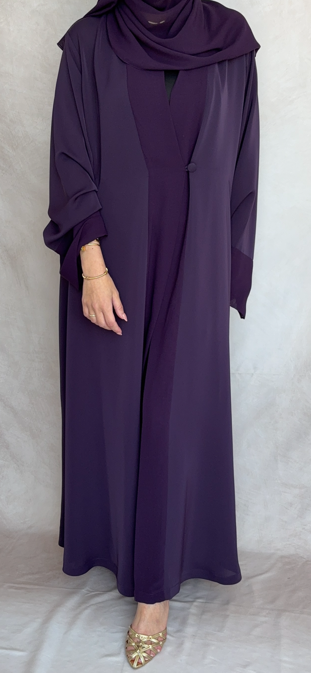 IH28 ABAYA