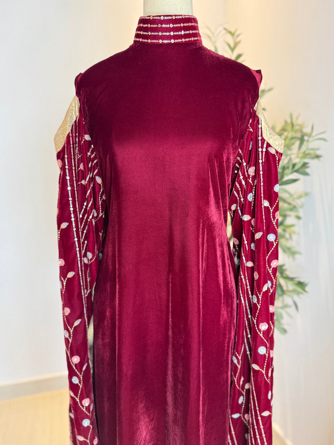 “AHLAM” VELVET DRESS