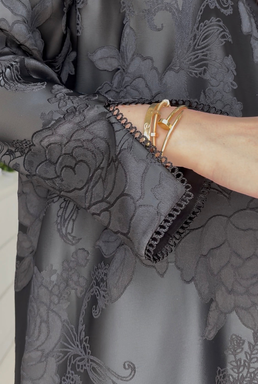DAHLIA ABAYA