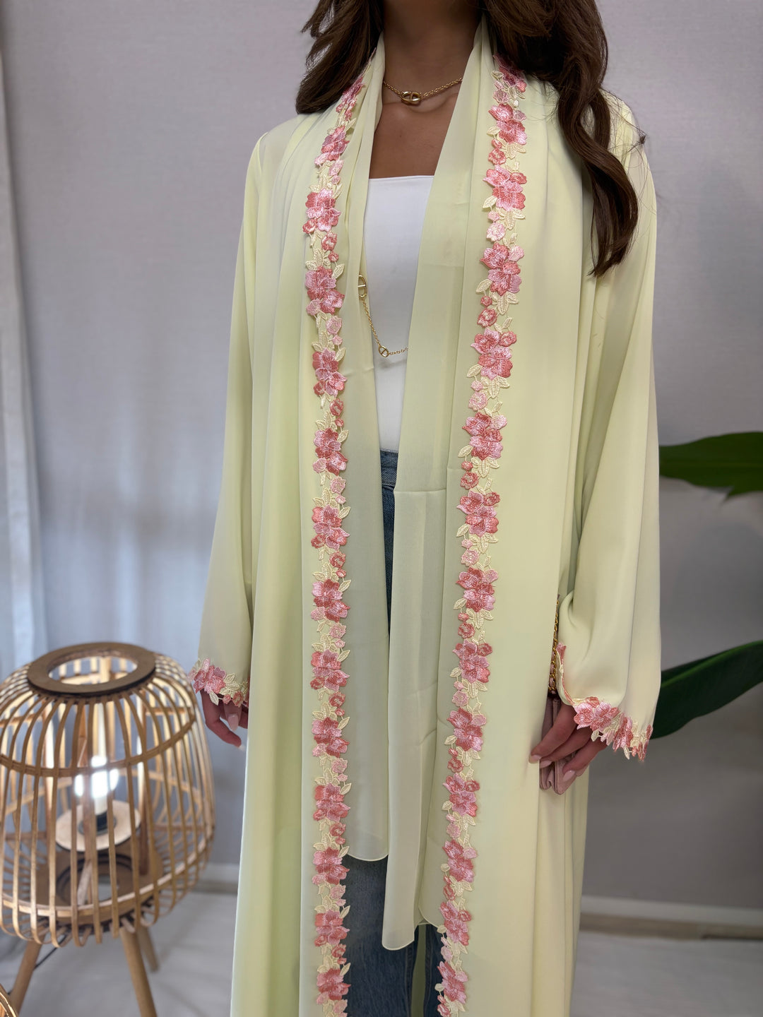 IHS4 ABAYA ( BUTTER YELLOW)