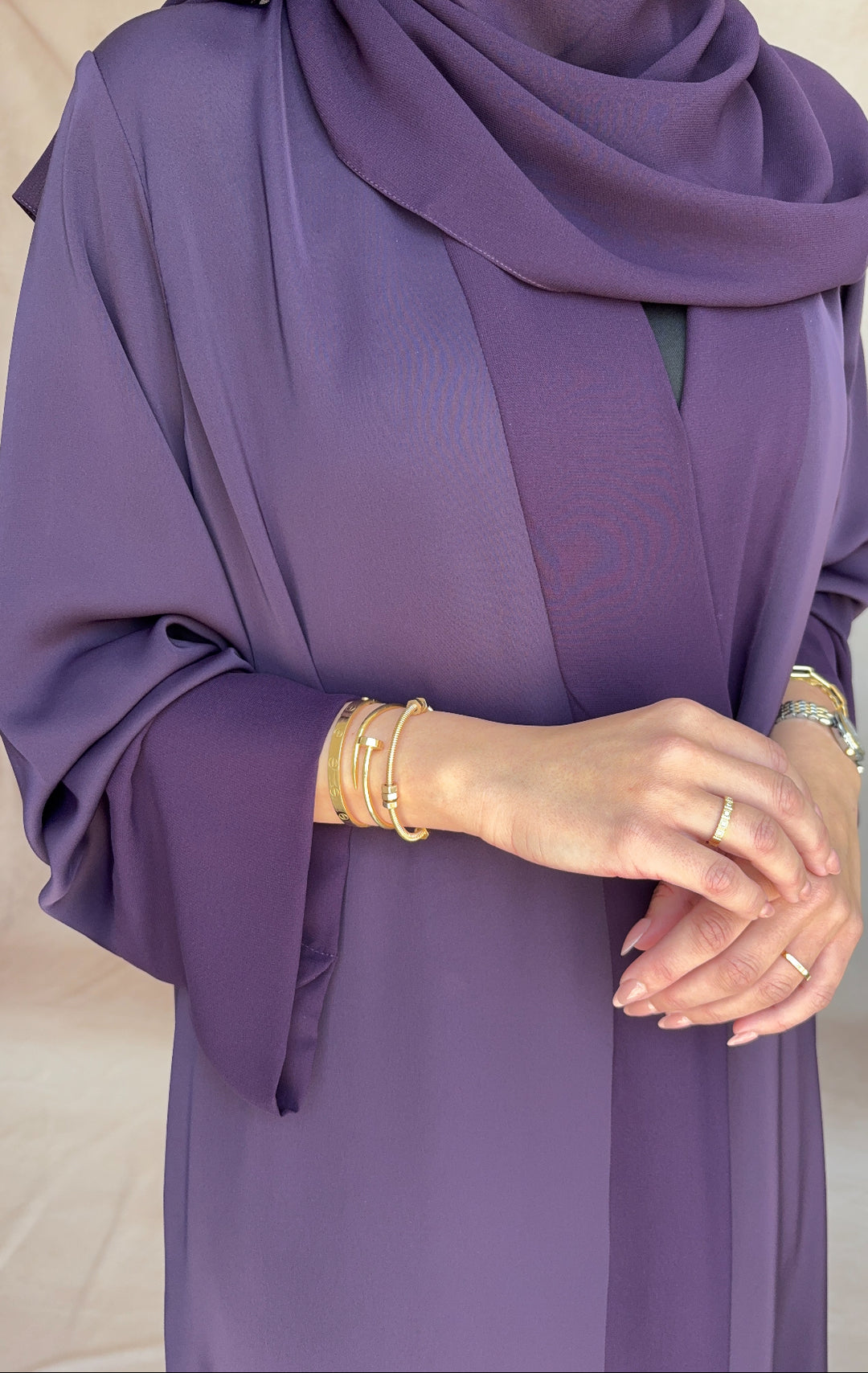 IH28 ABAYA