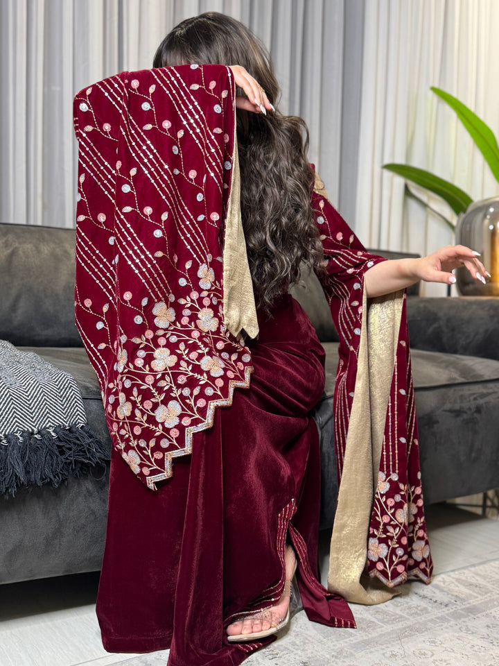 “AHLAM” VELVET DRESS