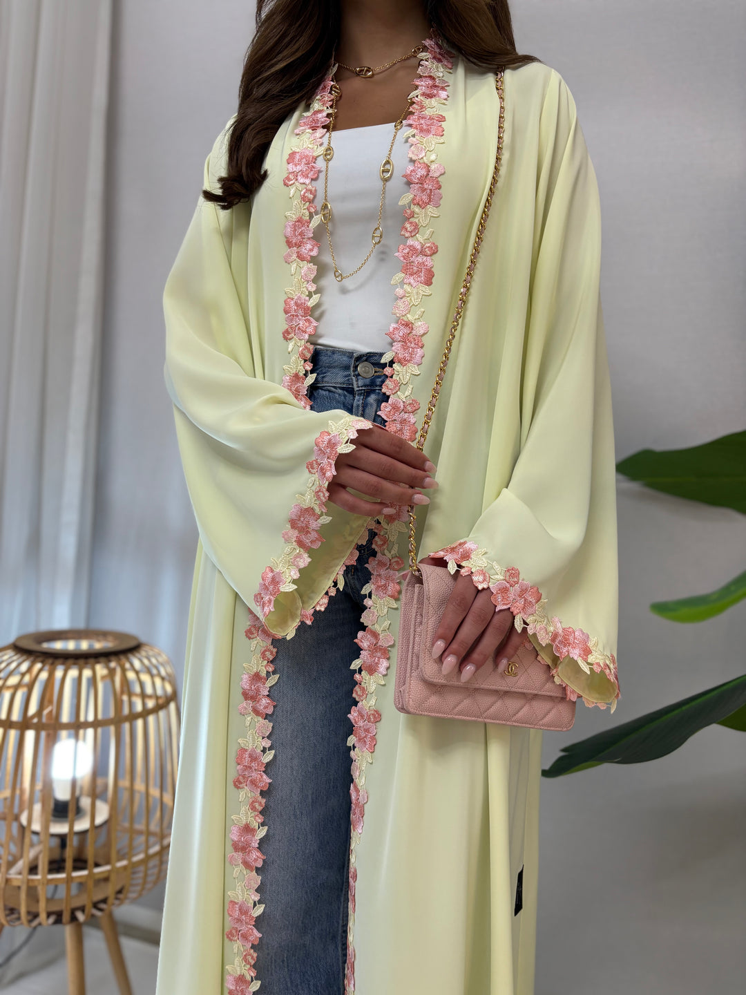 IHS4 ABAYA ( BUTTER YELLOW)
