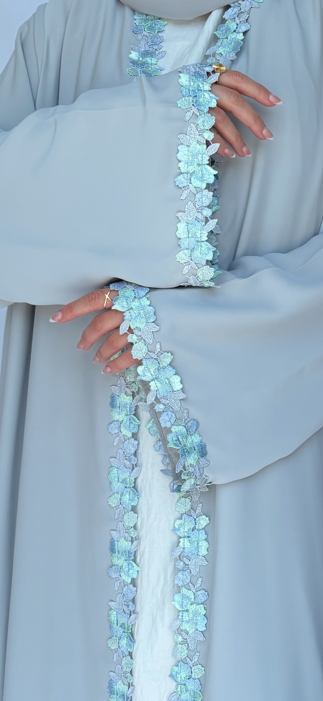 IHS4 ABAYA (GREY)