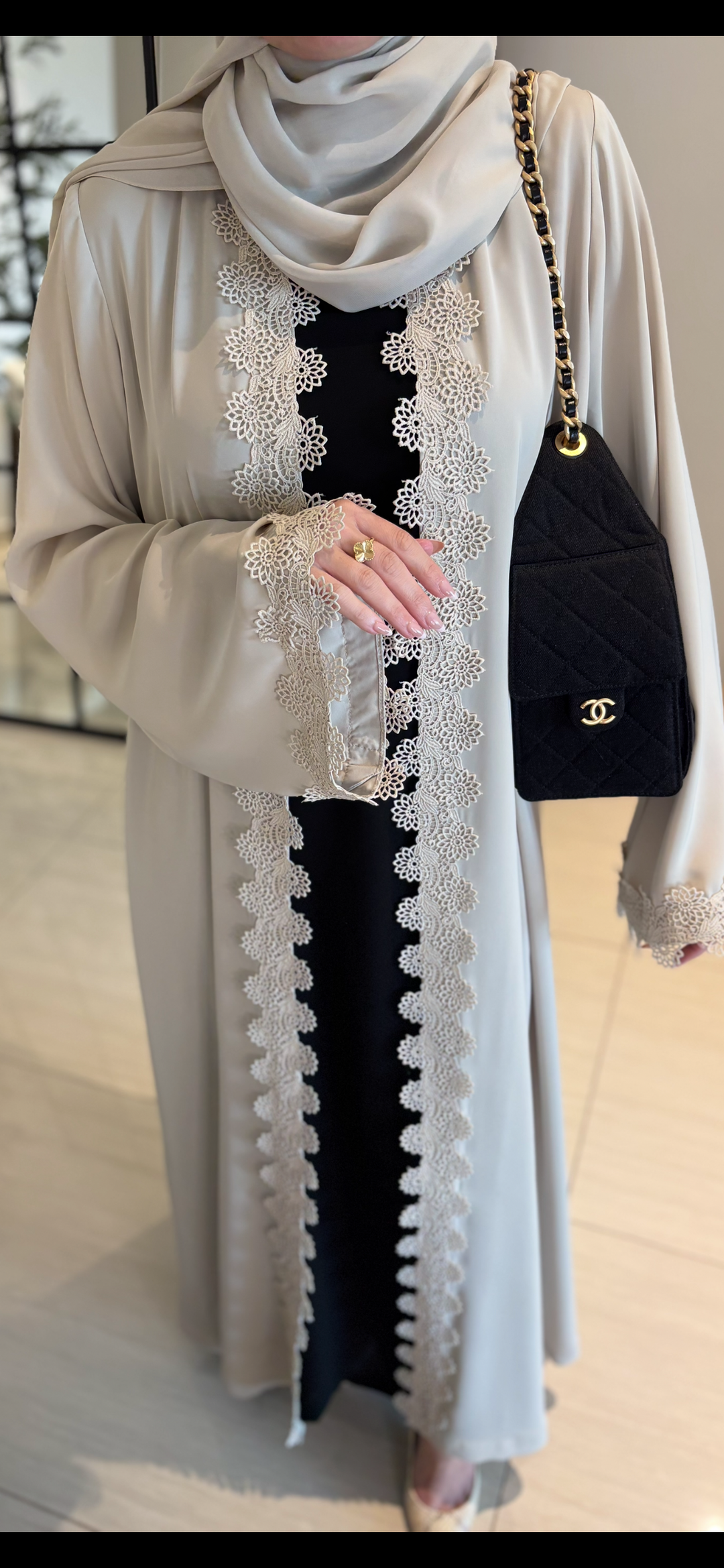 IHS8 ABAYA