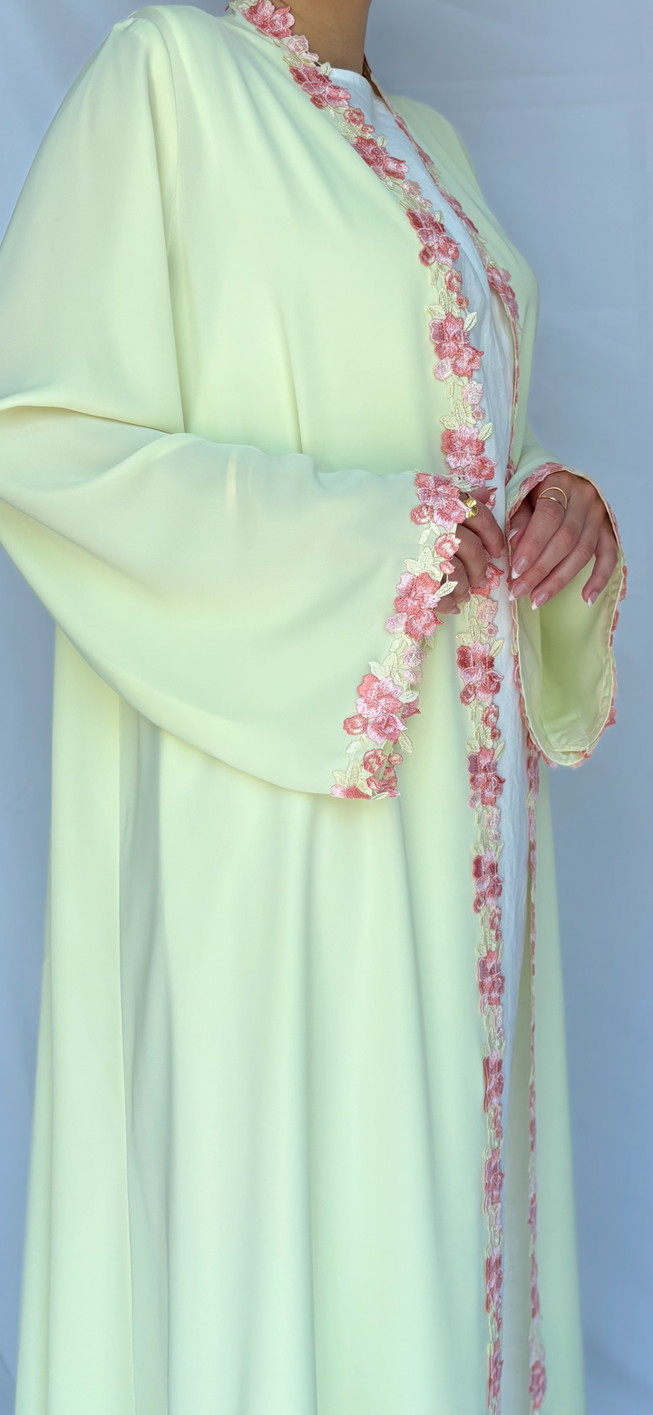 IHS4 ABAYA ( BUTTER YELLOW)