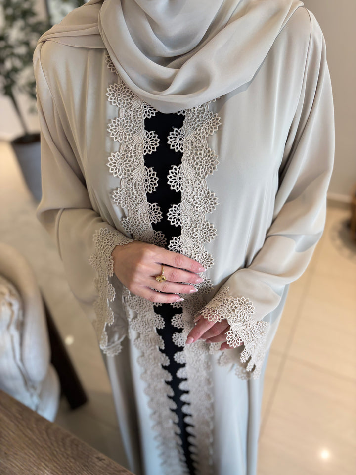 IHS8 ABAYA