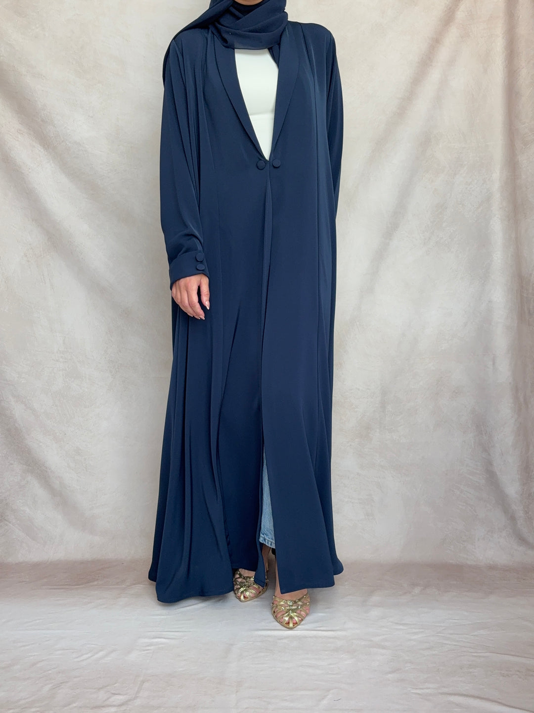 IH22 Abaya