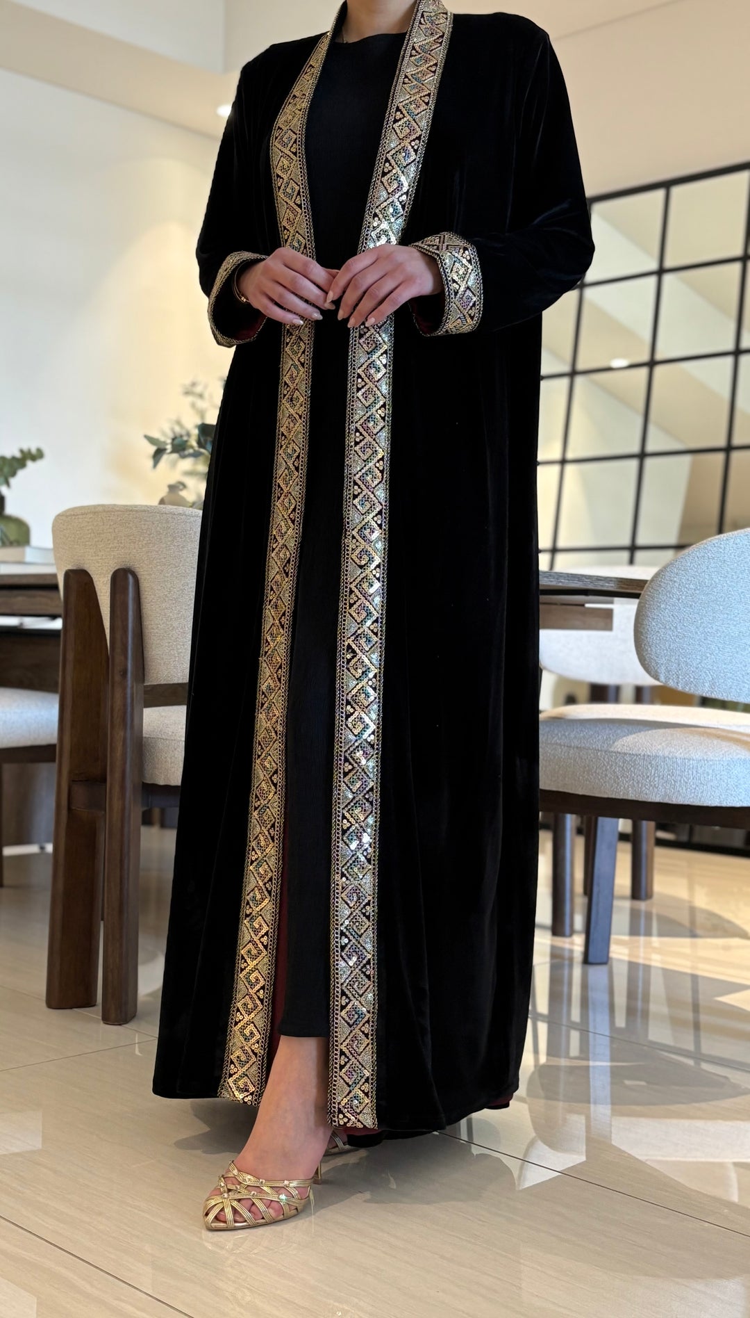 LAYALI BESHT
