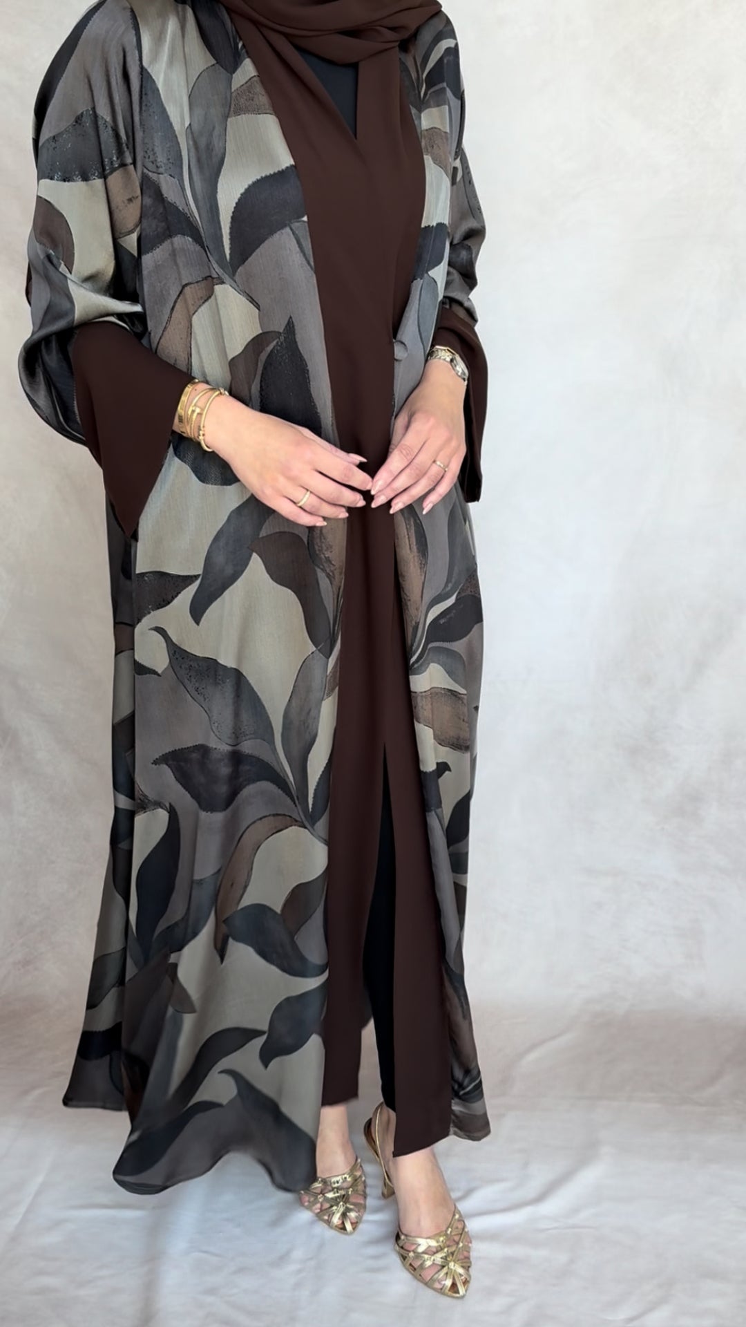 IH27 ABAYA