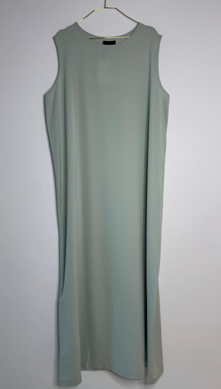 BASIC DRESS