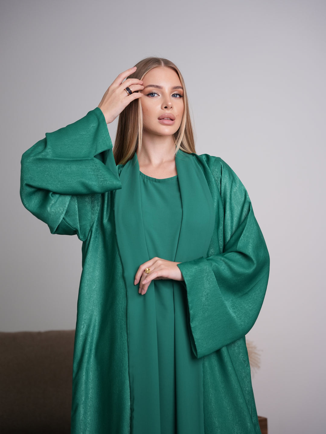 IH07 REVERSIBLE ABAYA SET (GREEN)