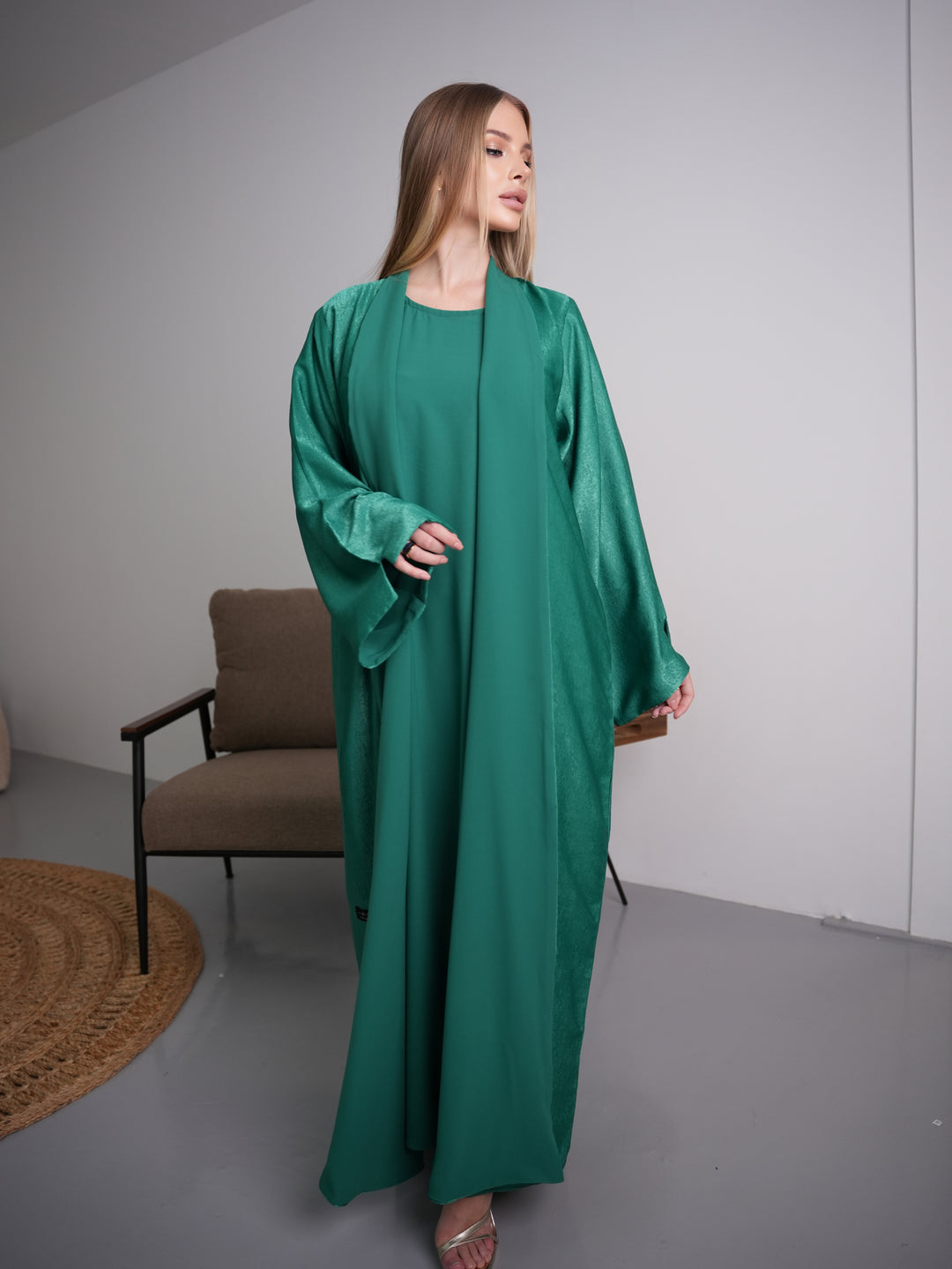 IH07 REVERSIBLE ABAYA SET (GREEN)