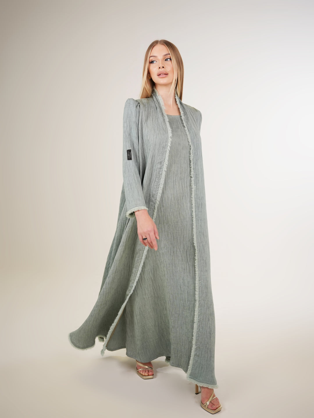 IH02 ABAYA Set (SAGE GREEN)