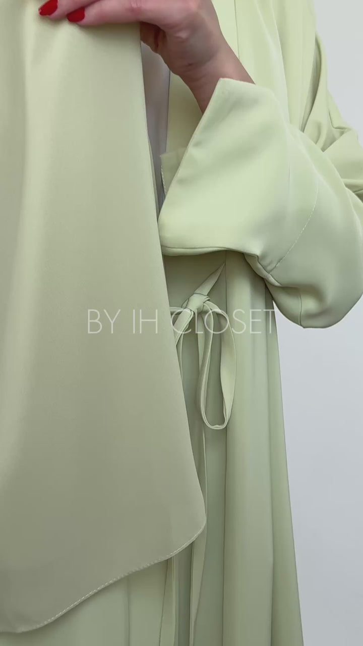 IH10 (Butter Yellow)