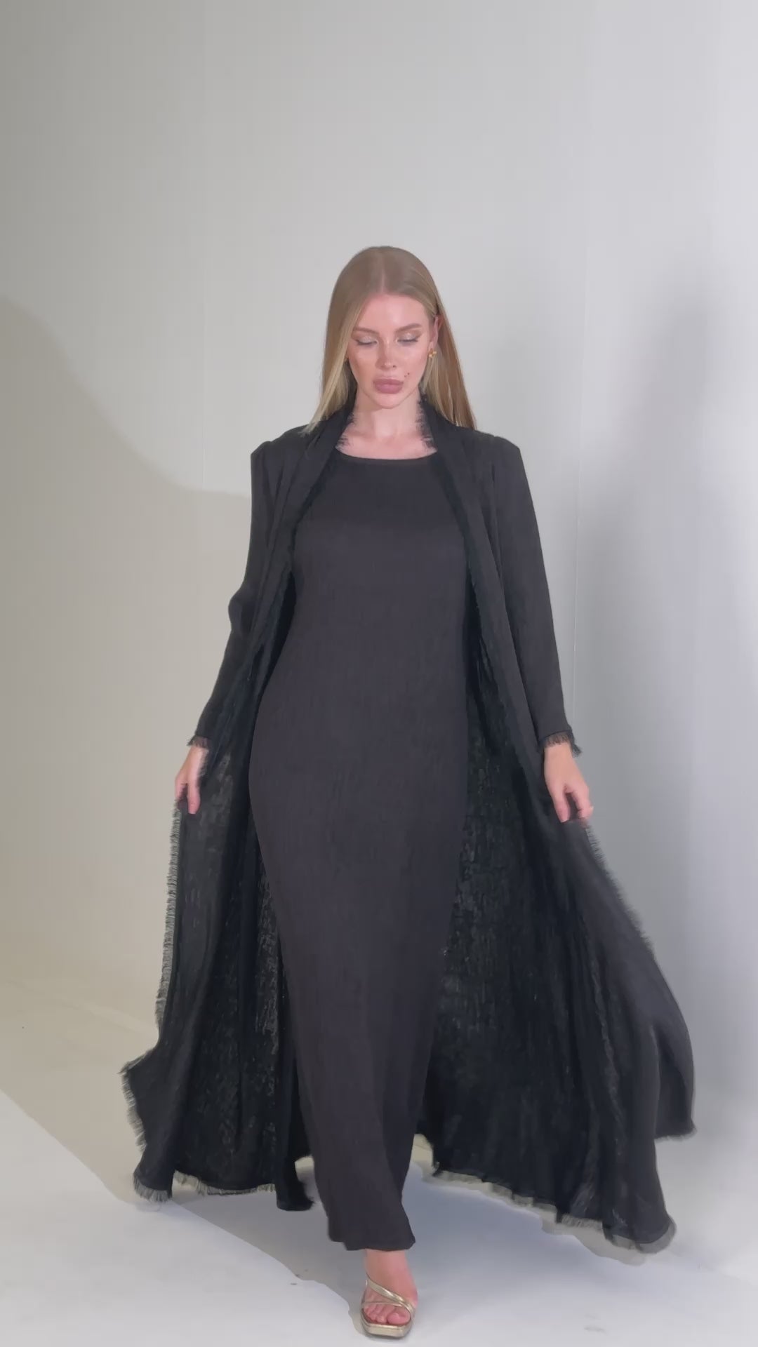 IH02 ABAYA Set (BLACK)