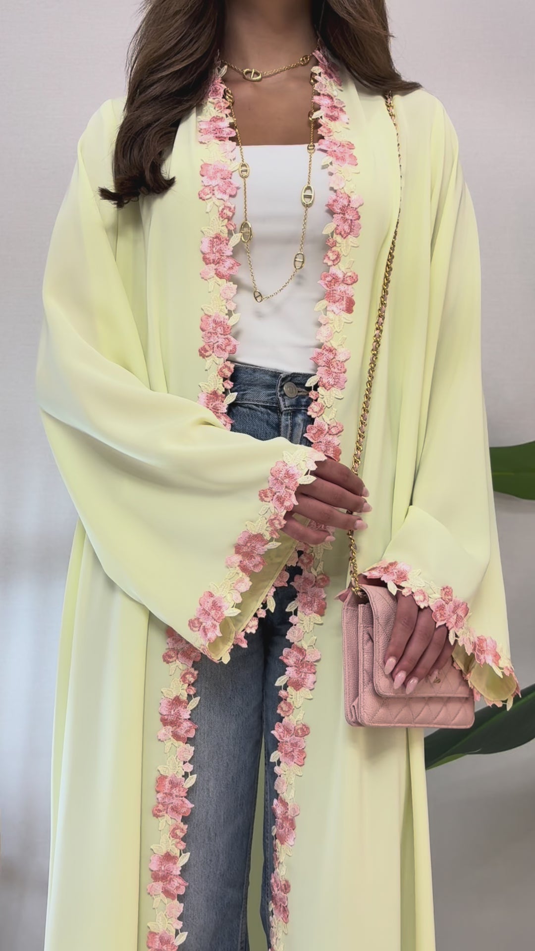 IHS4 ABAYA ( BUTTER YELLOW)